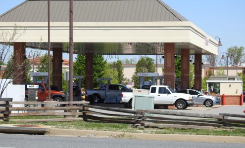 Giant Gas Station