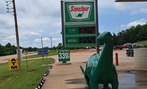 Sinclair Gas Station