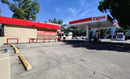 Exxon mobil Gas station