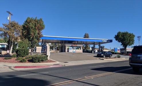 La Mesa Chevron