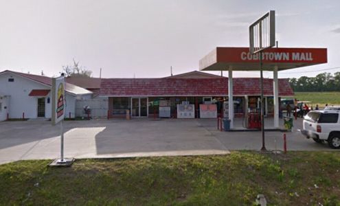 Cobbtown Mall & liquor & pizza station Cobbtown