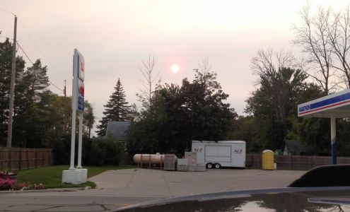 Beacon and Bridge Market