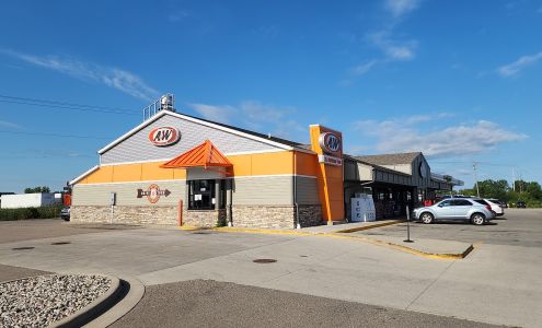 Beacon and Bridge Market