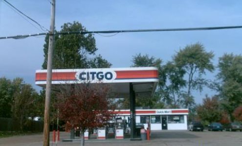 Quik Mart 9725 Lackland Rd, St. Louis