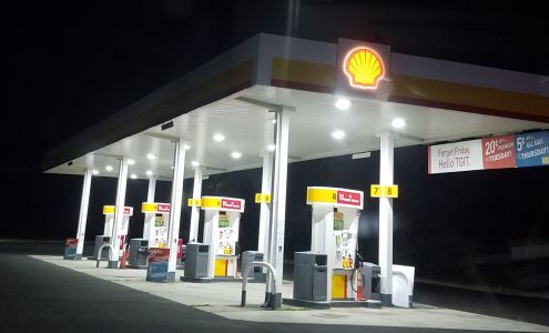 Refresh and Refuel At Duck Creek (Shell)