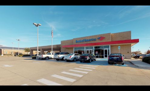 Bank of America (with Drive-thru ATM)