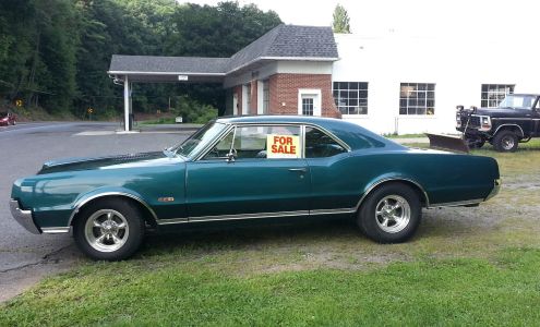 MICKOSEFFS SERVICE STATION New Philadelphia