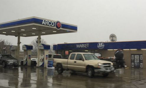 ARCO Pelican Rapids