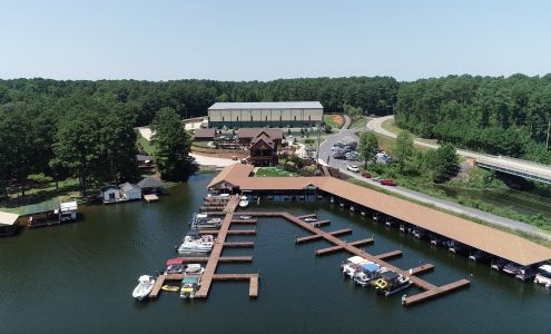 Lilly's Bridge Marina, fuel station Mount Gilead