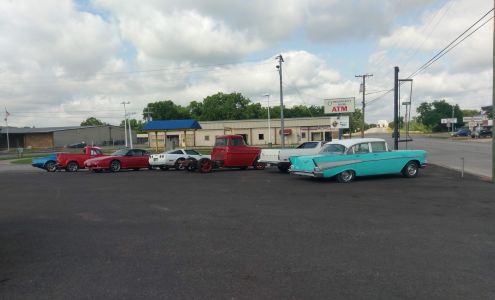 Adamcik Service Station