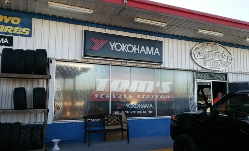 Tom's Service Station Golden Meadow