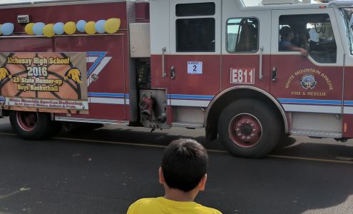 APACHE SERVICE GAS STATION Whiteriver