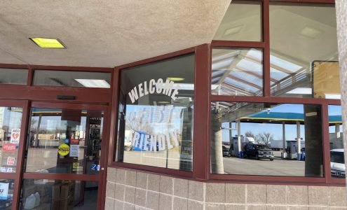 Fast N Friendly Emporia