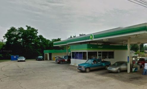 Diamond Gasoline Station #10 (Marathon) Evergreen
