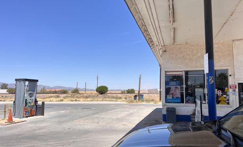 Woody's Food Stores Aguila