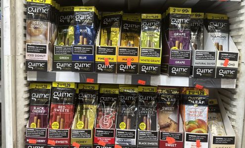 J & j Market and Dali