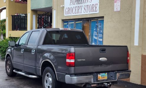 Papillon's Grocery Store