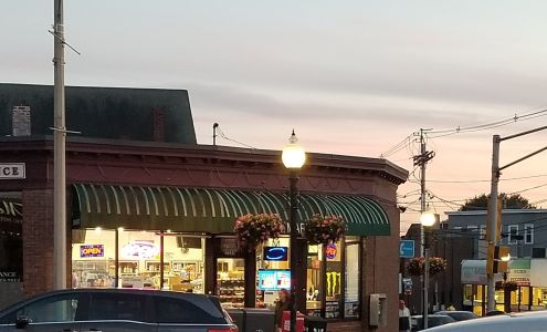 Teele Square Market Groceries