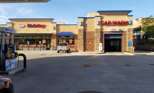 Holiday Stationstores