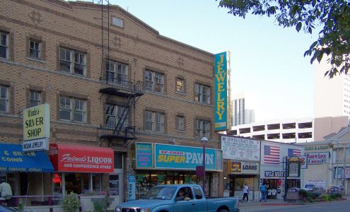 Friend's Liquor & Convenience