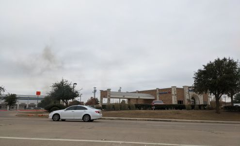 Bank of America (with Drive-thru ATM)