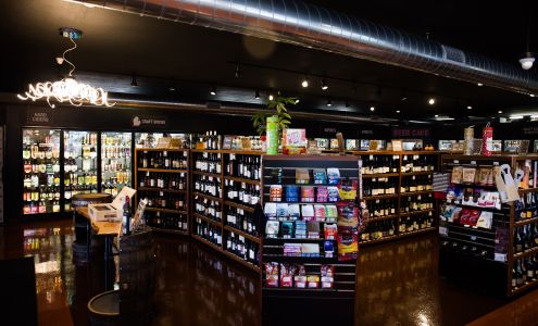 Waypoint Dock & Spirits