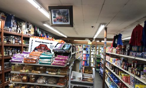 Easy's General Store Sugarloaf