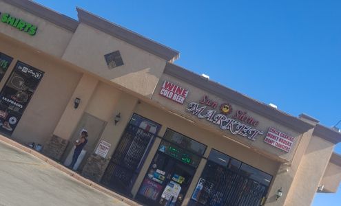 Sunshine Market Delano