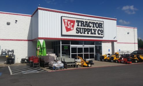 Tractor Supply Conway