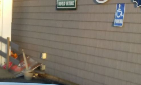 Dixon's Country Market Benton