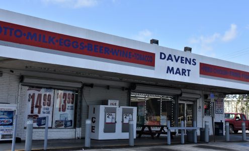 DAVENPORT FOOD MART