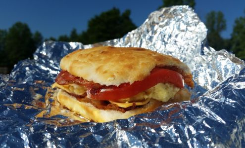 Linda's Convenience Store Cleveland