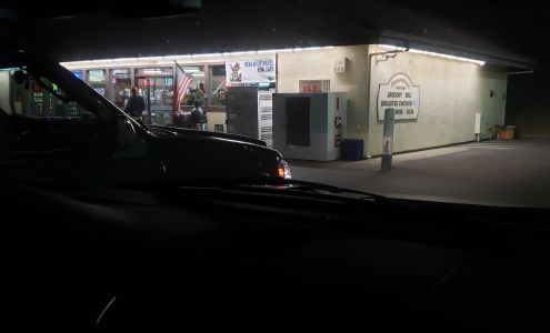 Shenandoah Village Mart