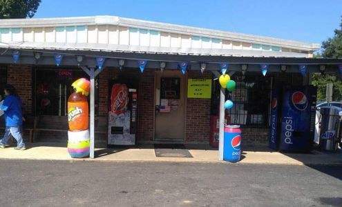 Clarks Country Store Dumas