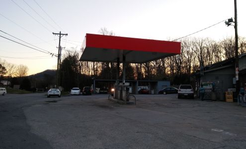 Corner Pantry Hendersonville