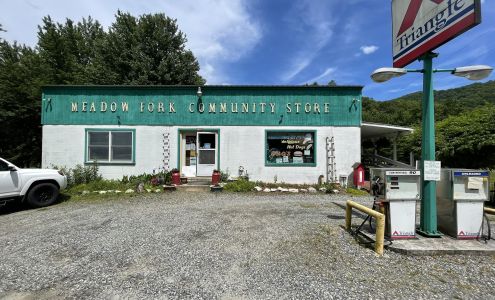 Meadow Fork Community Store Hot Springs