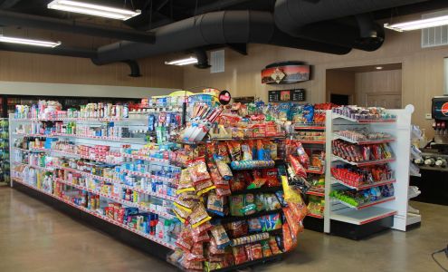 Imo's Country Store Follett