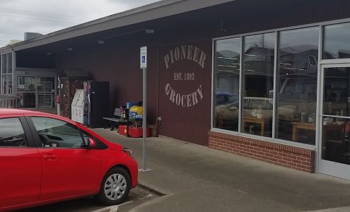 Pioneer Grocery
