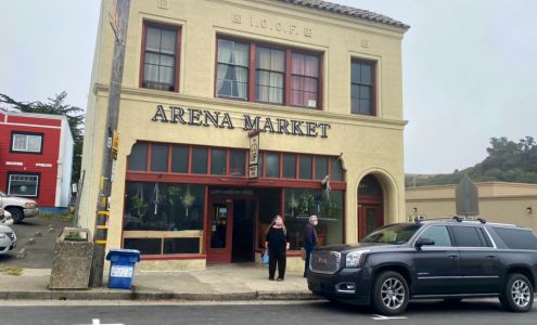 Arena Market & Cafe Point Arena