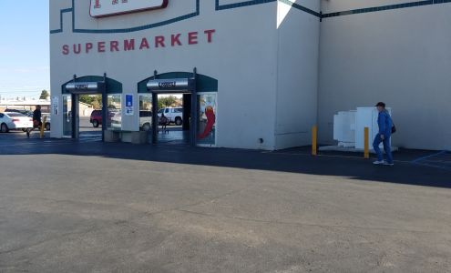 Pepper's Supermarket Deming