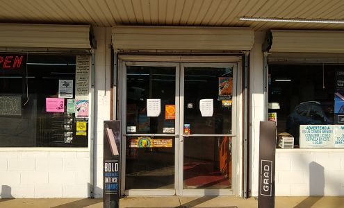 69 Kountry Store Daiquiris/Vape/Grocery/Lotto Pollok