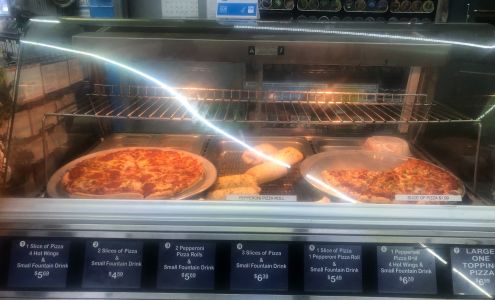 Mini Mart & Pizza Shop