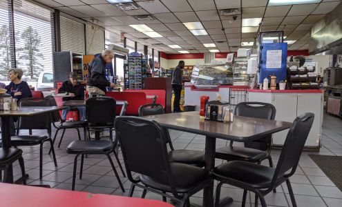 Skaggs Country Store & Grill