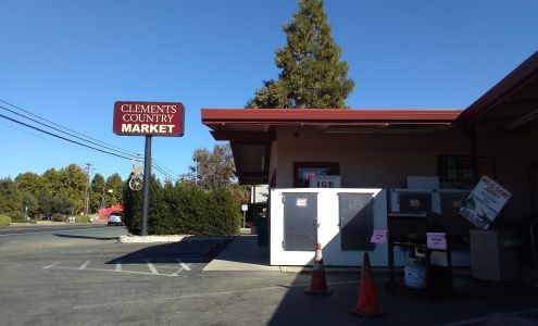 Clements Market-Deli Food-Liquor