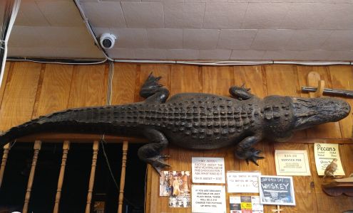 Stelly's Supermarket Lebeau