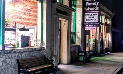 Kathy's Market Sprague