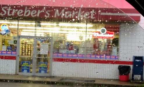 Streber's Market New Vienna