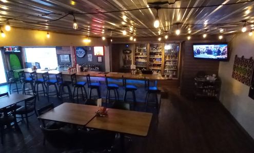 Pirate's Pub and Convenience Store Hot Springs