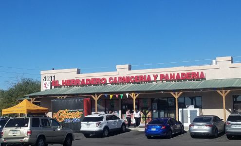 El Herradero Carniceria Y Panaderia