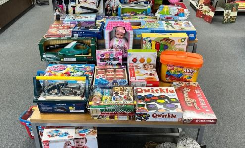 Medic Pharmacy & Gifts Canadian